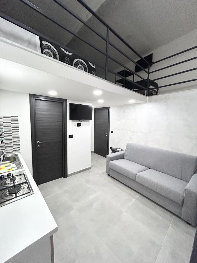 Luxury Valentino Napoli